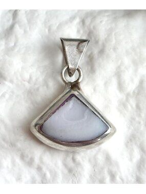 Mother of Pearl Mexican Gemstone Fan Shaped Sterling Silver 925 Vintage Pendant